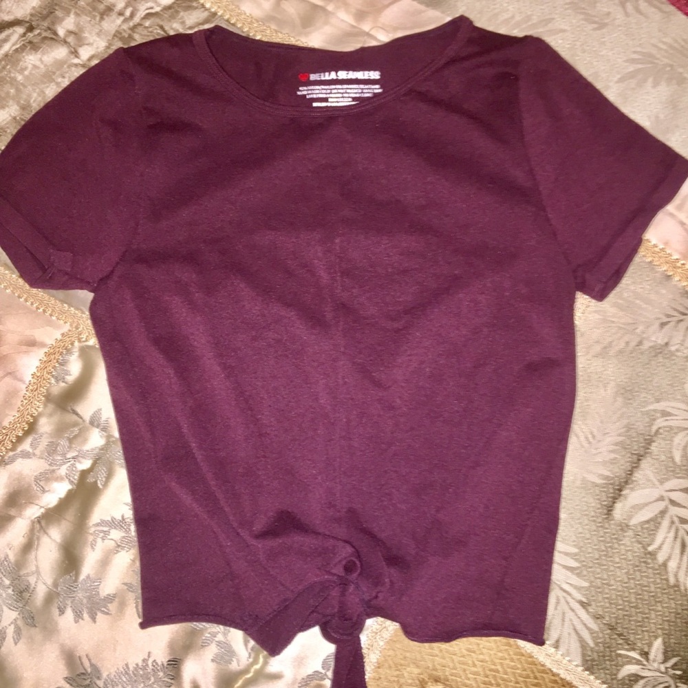 3/$15 MUST BUNDLE - Burgundy Seamless Crop Top (NWOT) - Picture 4 of 7